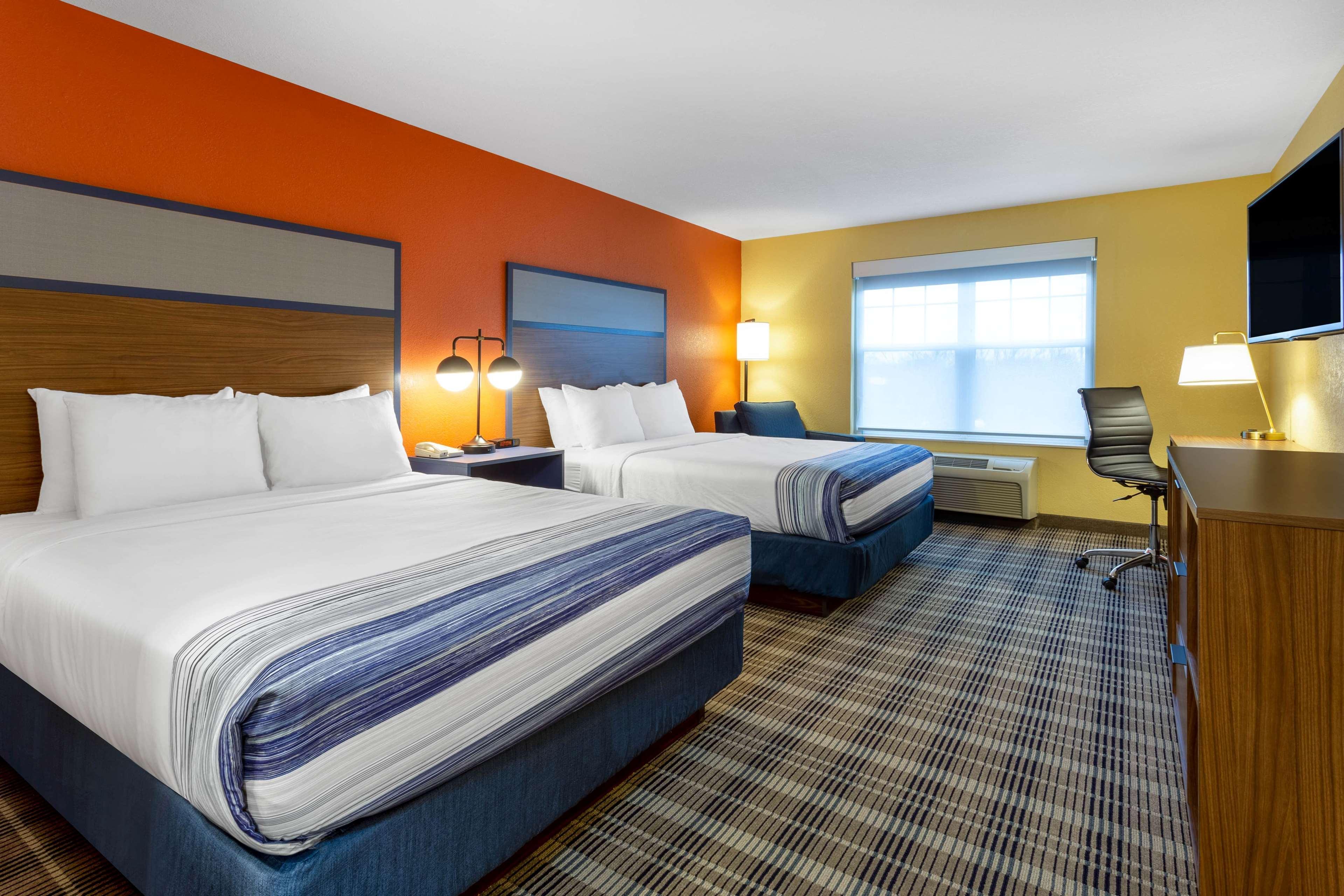 Americinn By Wyndham Fulton Clinton Екстер'єр фото