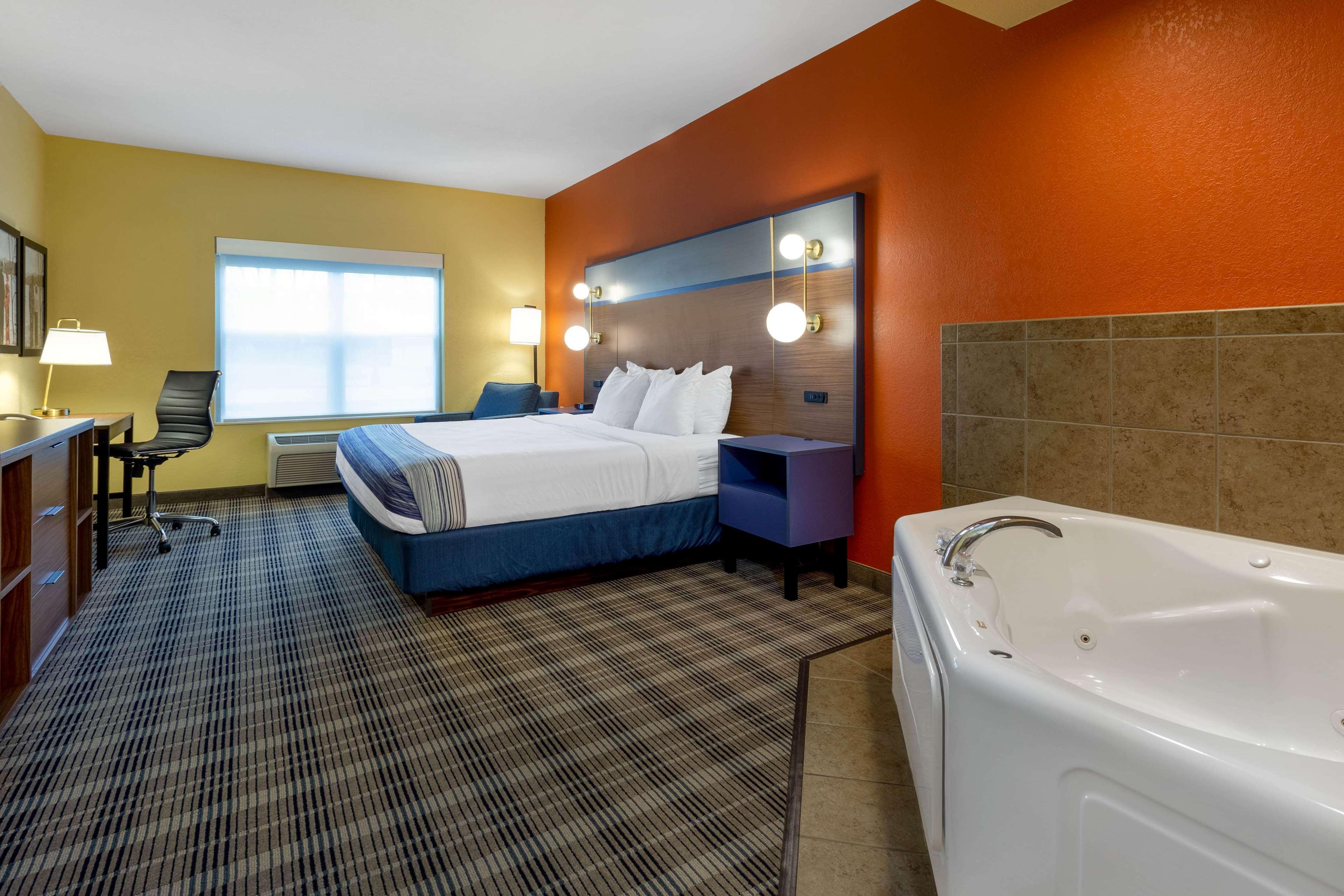 Americinn By Wyndham Fulton Clinton Екстер'єр фото