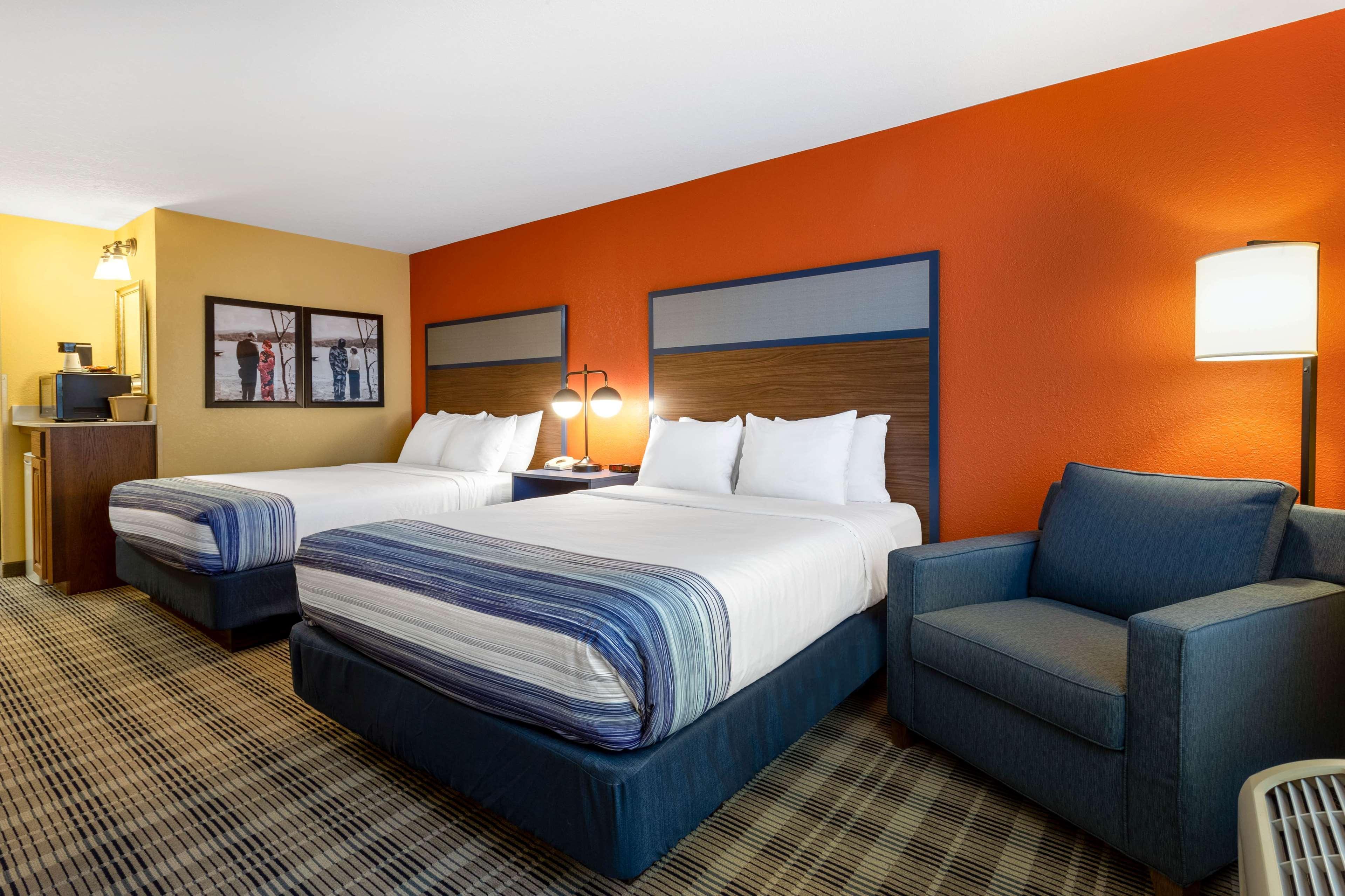 Americinn By Wyndham Fulton Clinton Екстер'єр фото