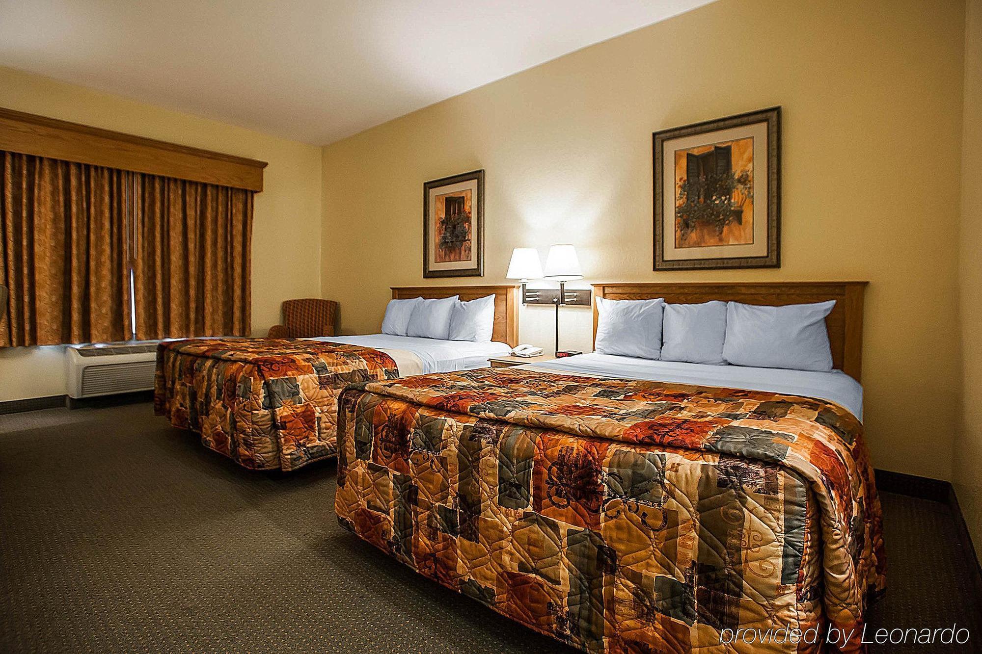 Americinn By Wyndham Fulton Clinton Екстер'єр фото