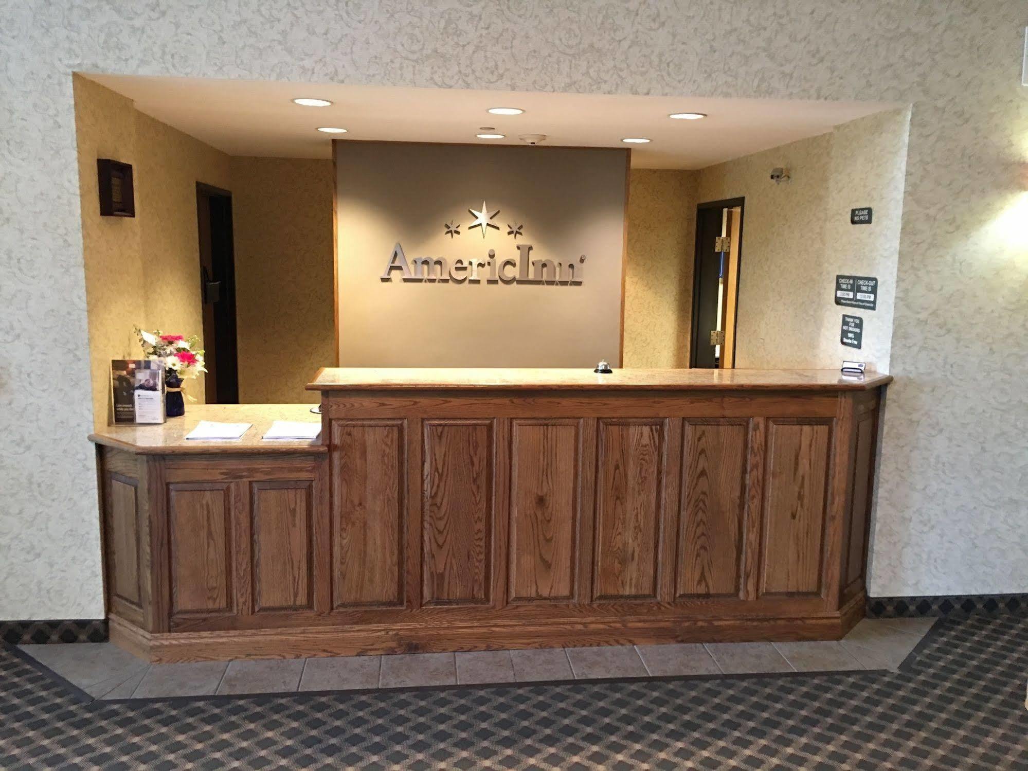 Americinn By Wyndham Fulton Clinton Екстер'єр фото